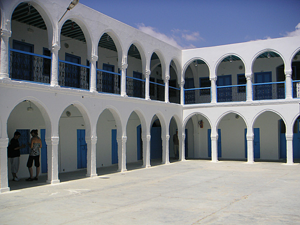 Djerba's_Synagogue_a